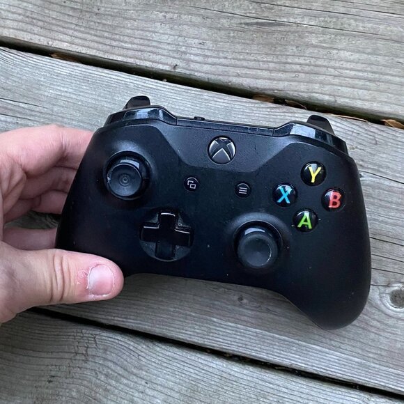 XBOX ONE Controller UNTESTED - Picture 1 of 3